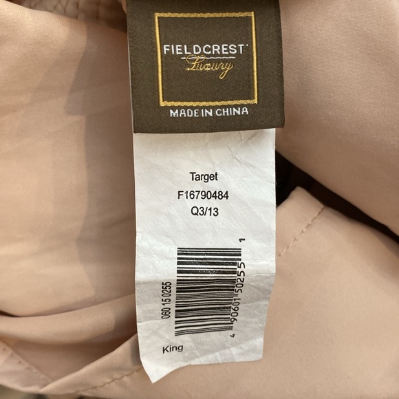 EUC KING SIZE PILLOW SHAMS WITH A ROSE COLOUR. QUILTED STITCHING - Picture 9 of 11